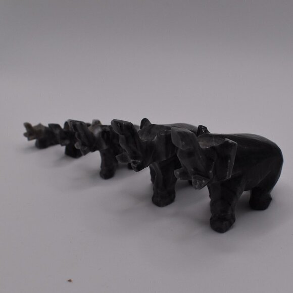 Set of 5 Hand Carved Elephant Figurines Black Marble Stone Graduated Sizes - Picture 1 of 4